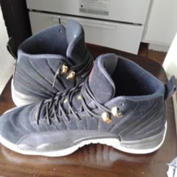 Jordan Retro 12 "Reverse Taxi's" - Picture 3 of 3